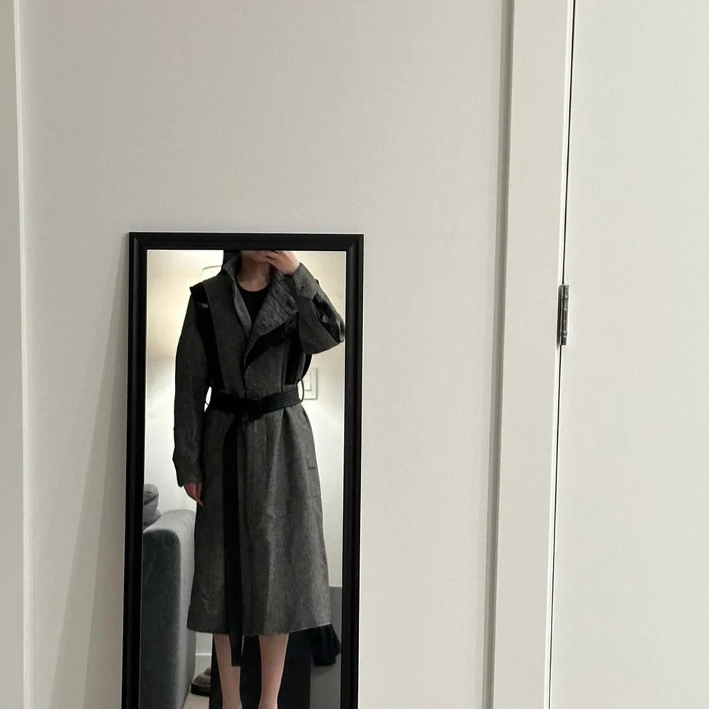 Wool coat - Picture 3 of 9